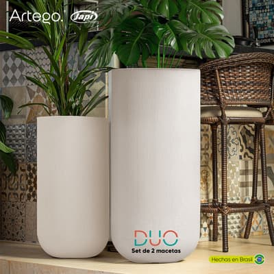 Macetas Modernas Set Grande De 2 Piezas (84cm y 61cm de alto) Para Exteriores Kuala Color Blanco White Off De Polietileno Ultra Ligera Artego Japi Hecho En Brasil